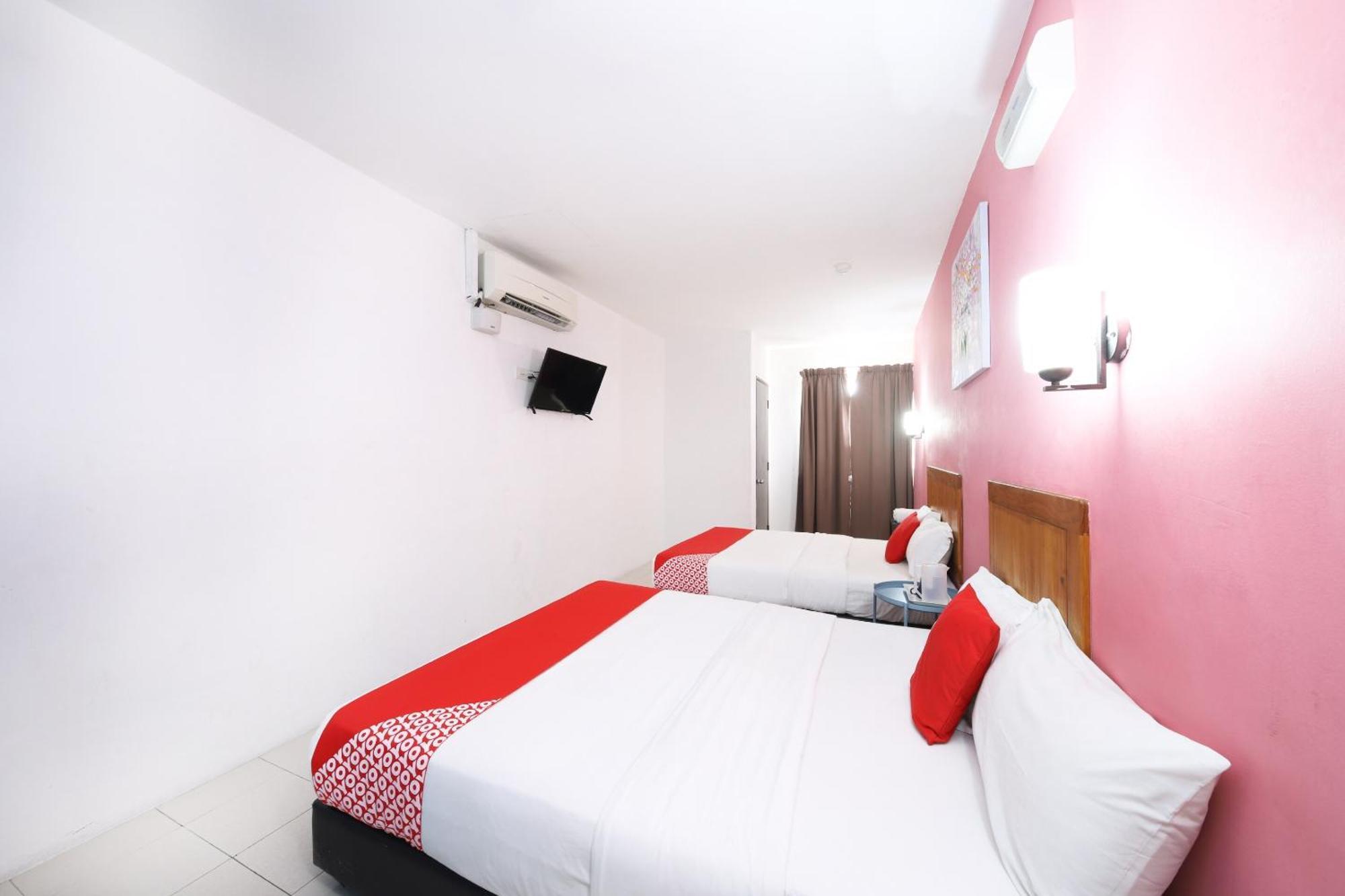 Super Oyo 502 Midah Inn Puchong Exteriör bild