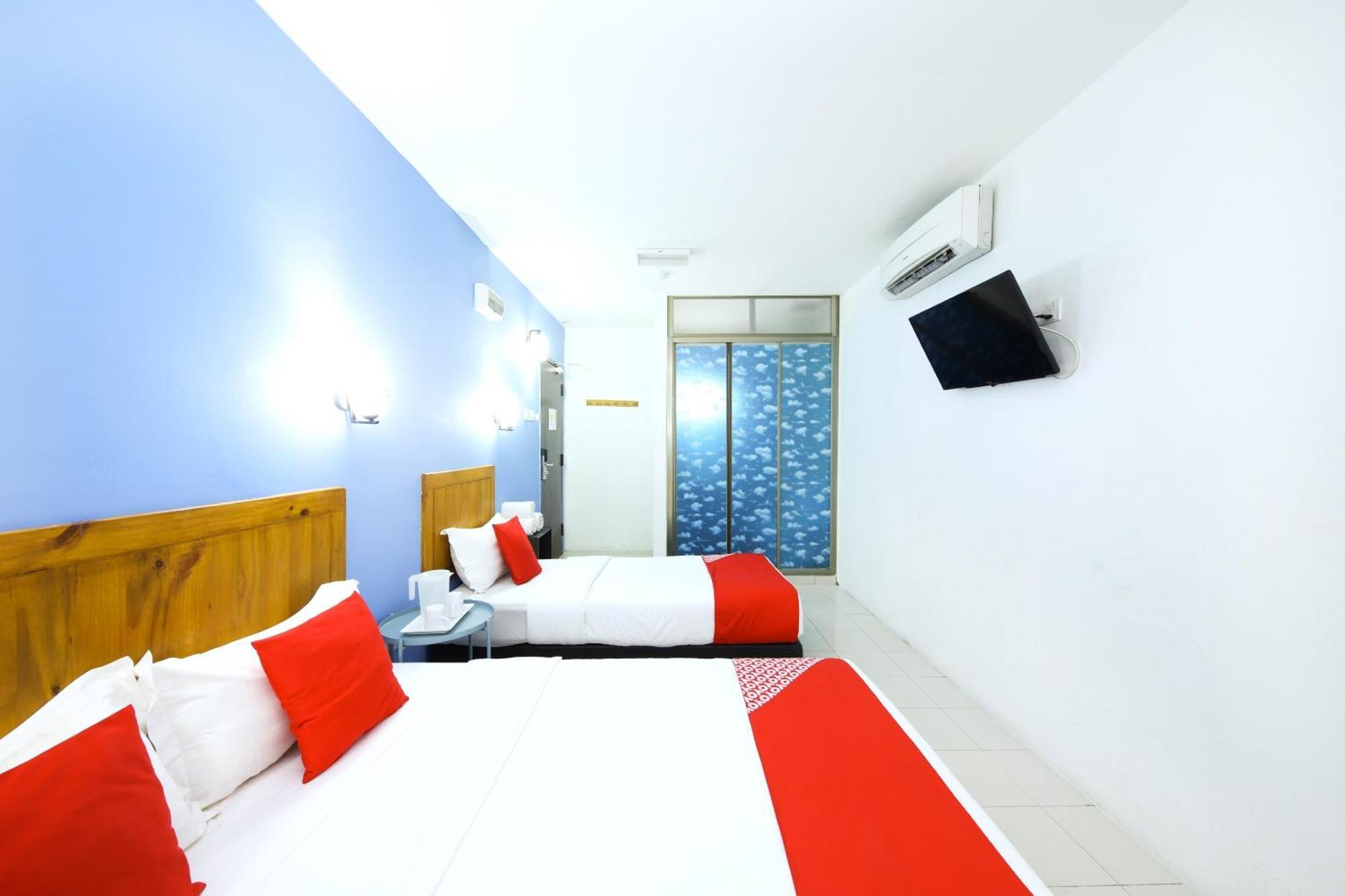 Super Oyo 502 Midah Inn Puchong Exteriör bild