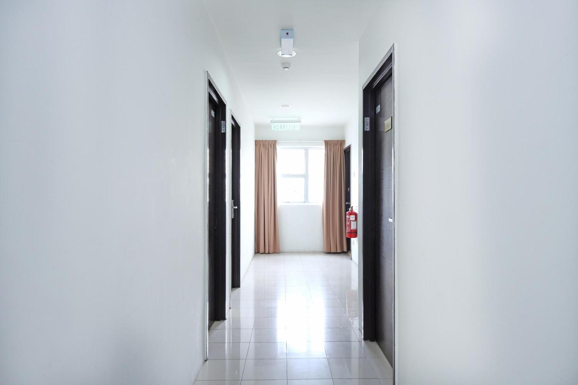 Super Oyo 502 Midah Inn Puchong Exteriör bild