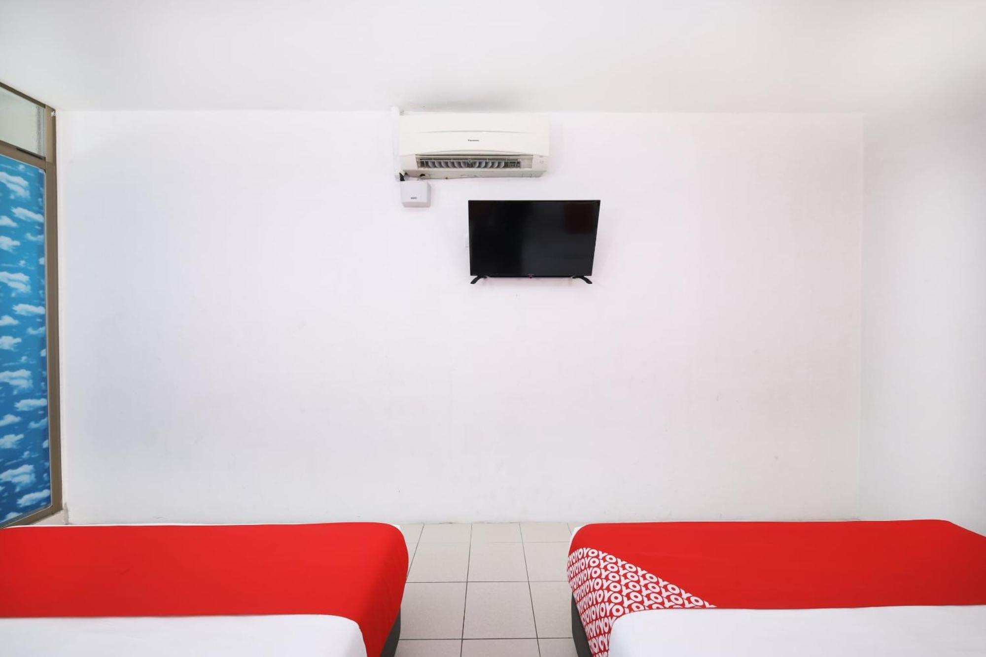 Super Oyo 502 Midah Inn Puchong Exteriör bild