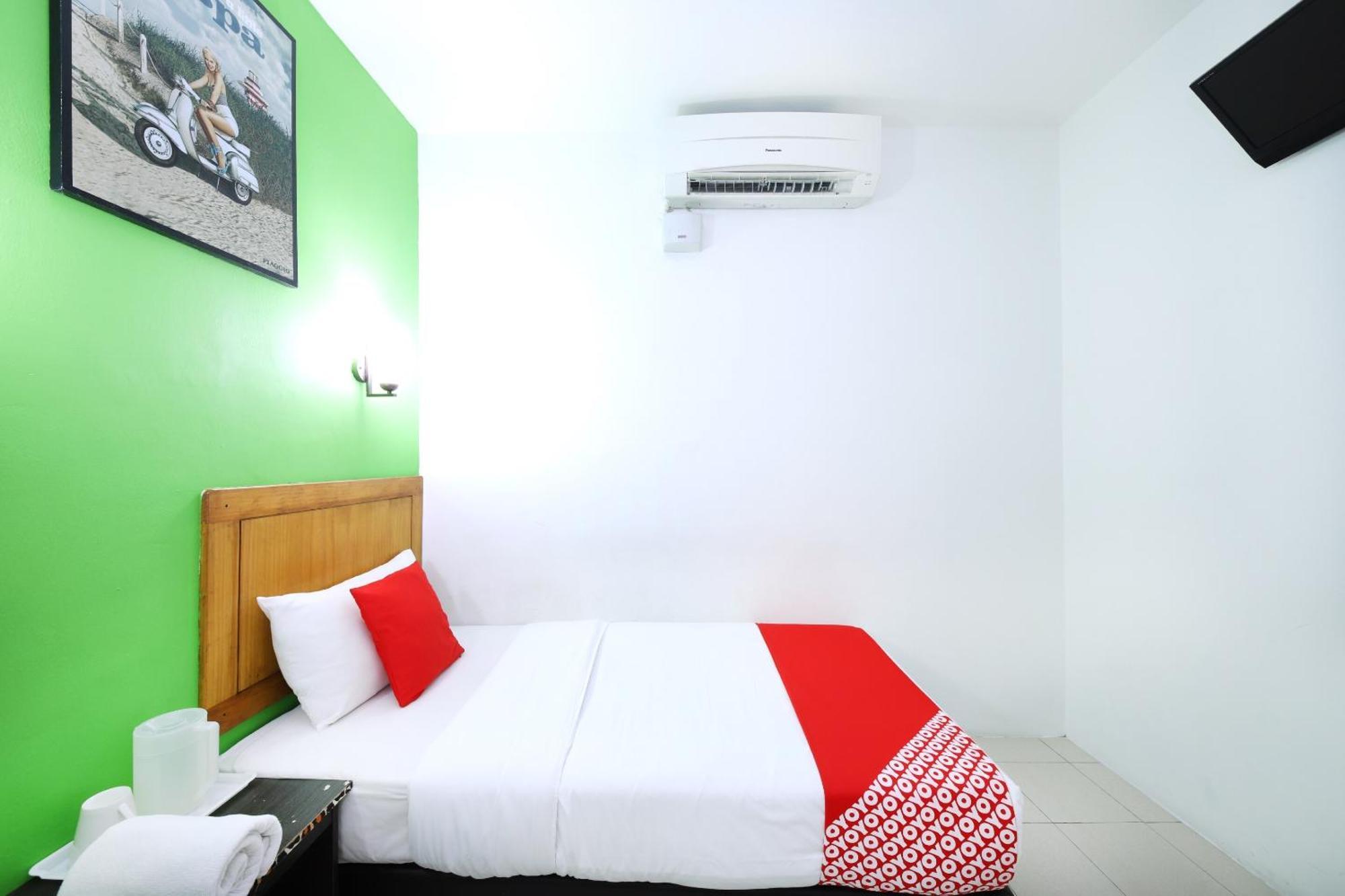 Super Oyo 502 Midah Inn Puchong Exteriör bild